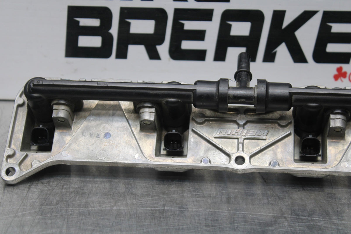 08 KAWASAKI NINJA ZX10R SECONDARY FUEL INJECTORS TOP AIRBOX GAS RAIL BB201