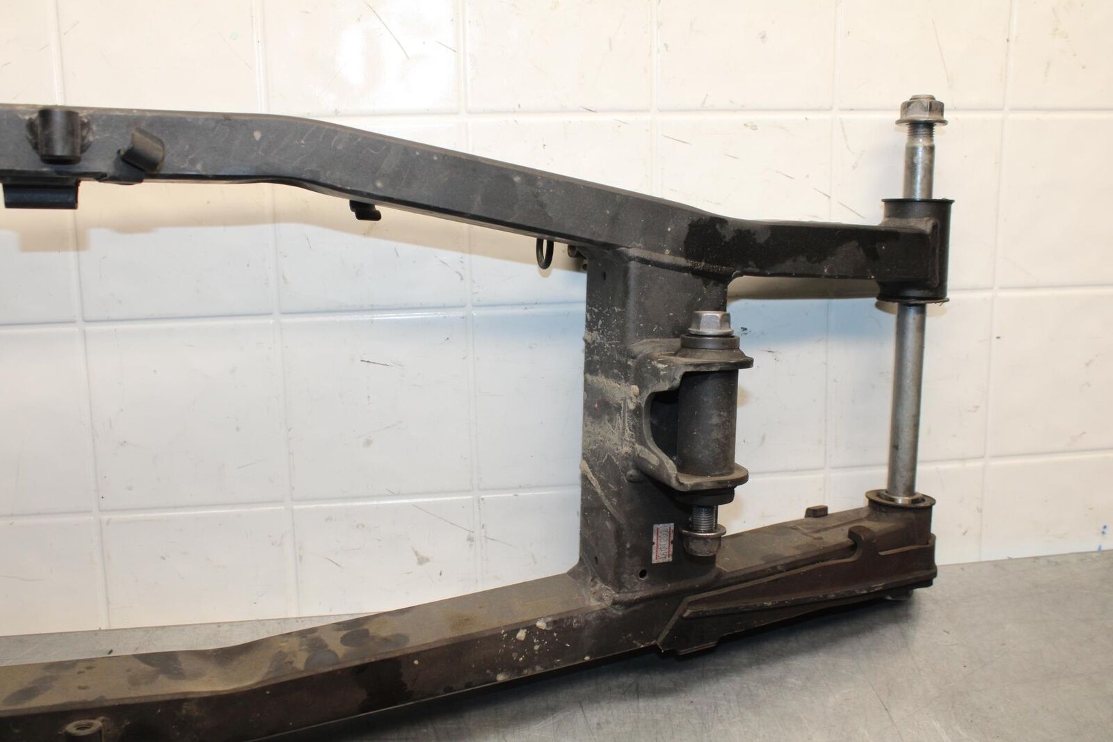 20 KAWASAKI Z400 ER400 ABS REAR SWINGARM SUSPENSION SWING ARM BB586