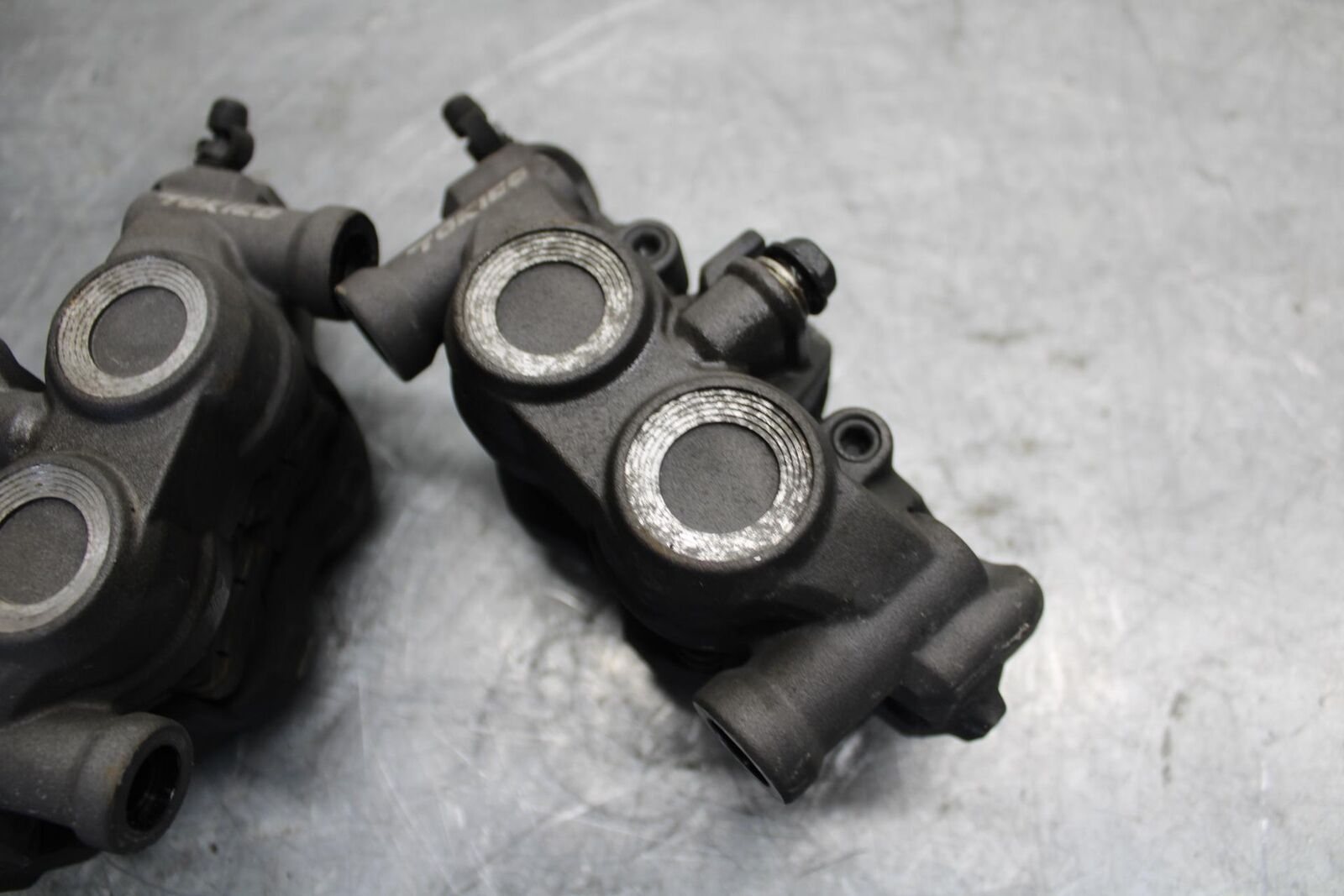 2008 Kawasaki Ninja ZX10R ZX1000E RIGHT LEFT FRONT BRAKE CALIPER SET PAIR BB524