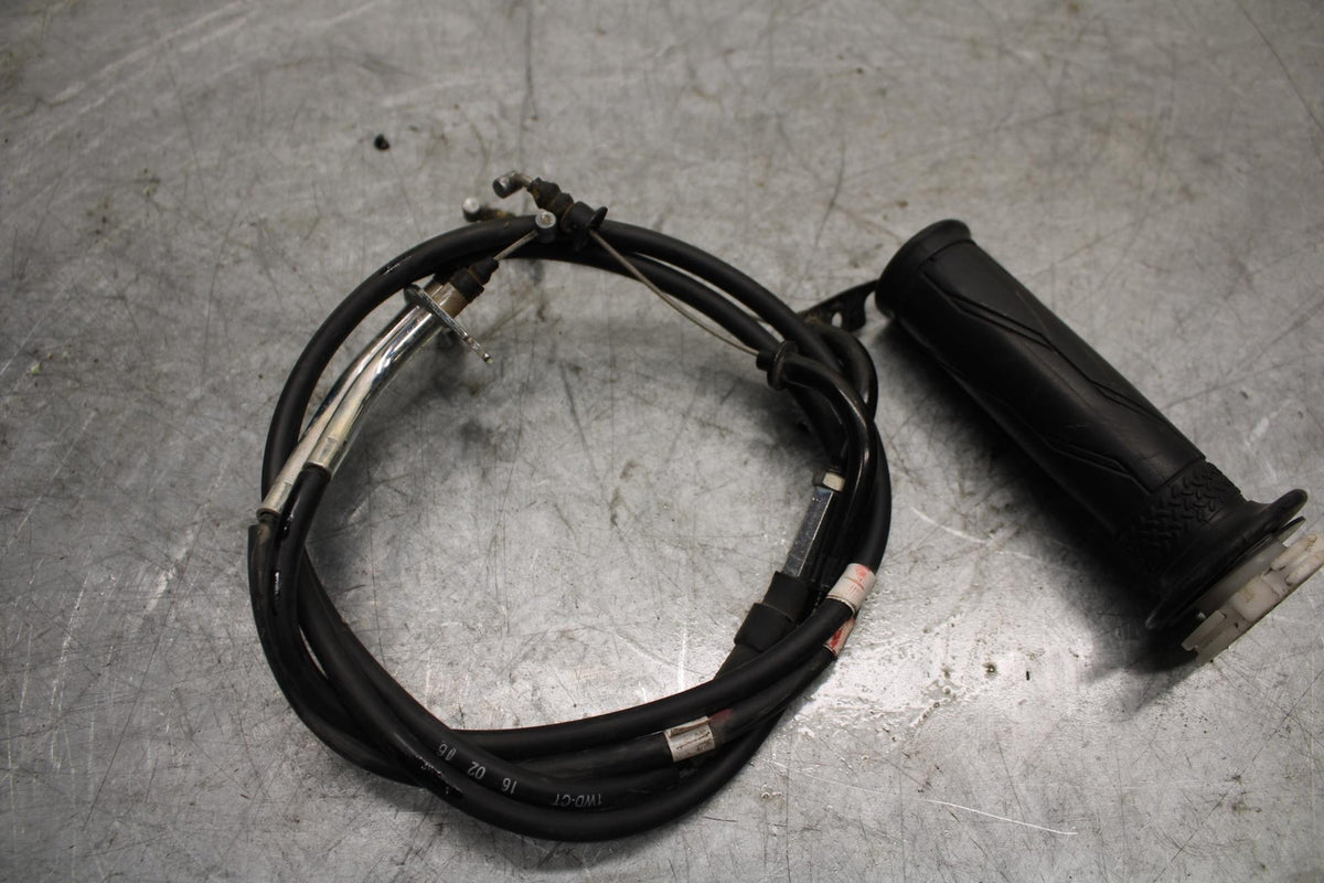 2015 Yamaha YZF R3 THROTTLE CABLES LINES TUBE 1WD-F6301-00-00 BB526