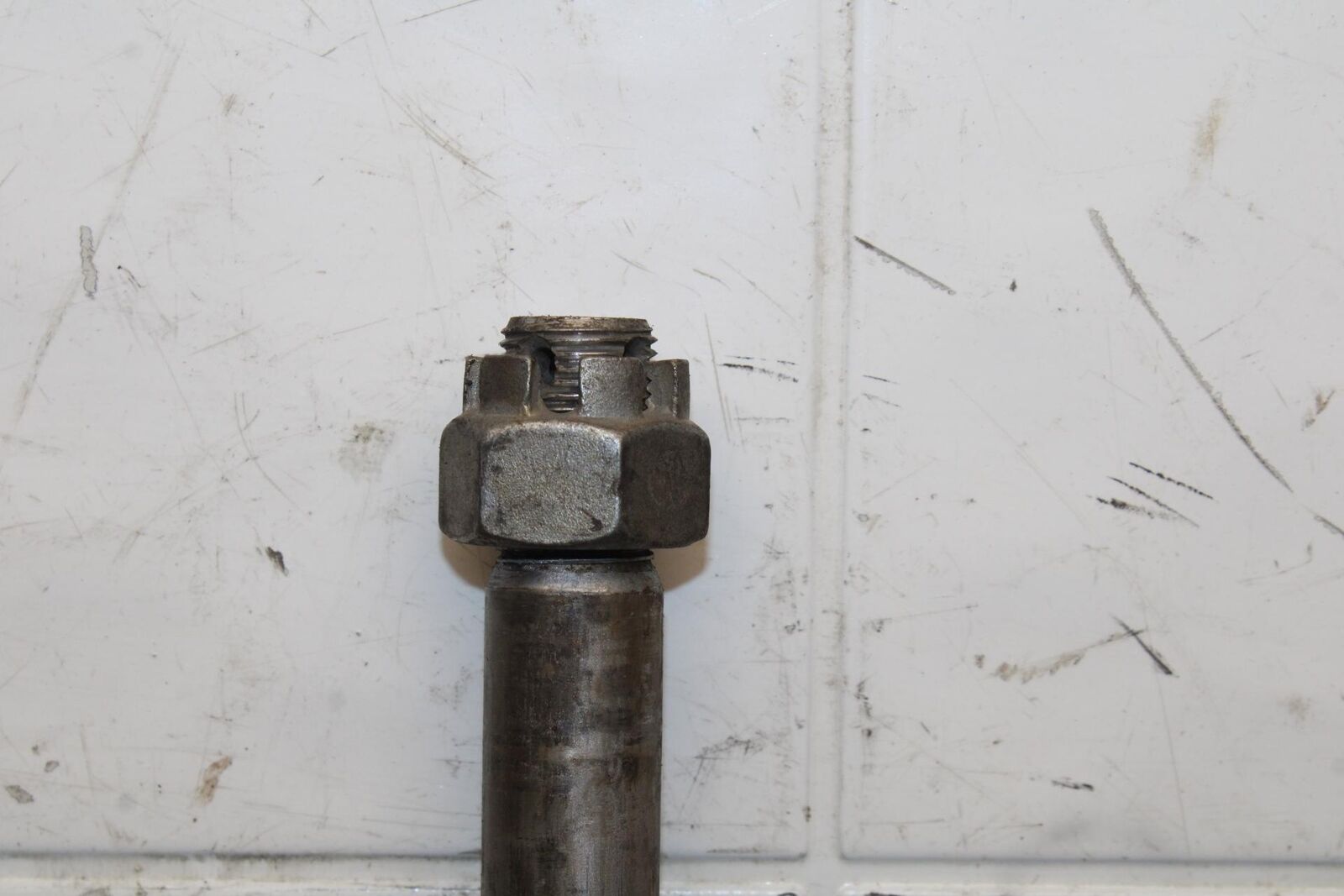 2005 Kawasaki Vulcan 1600 VN1600D Nomad REAR AXLE BACK WHEEL BOLT AXEL BB556