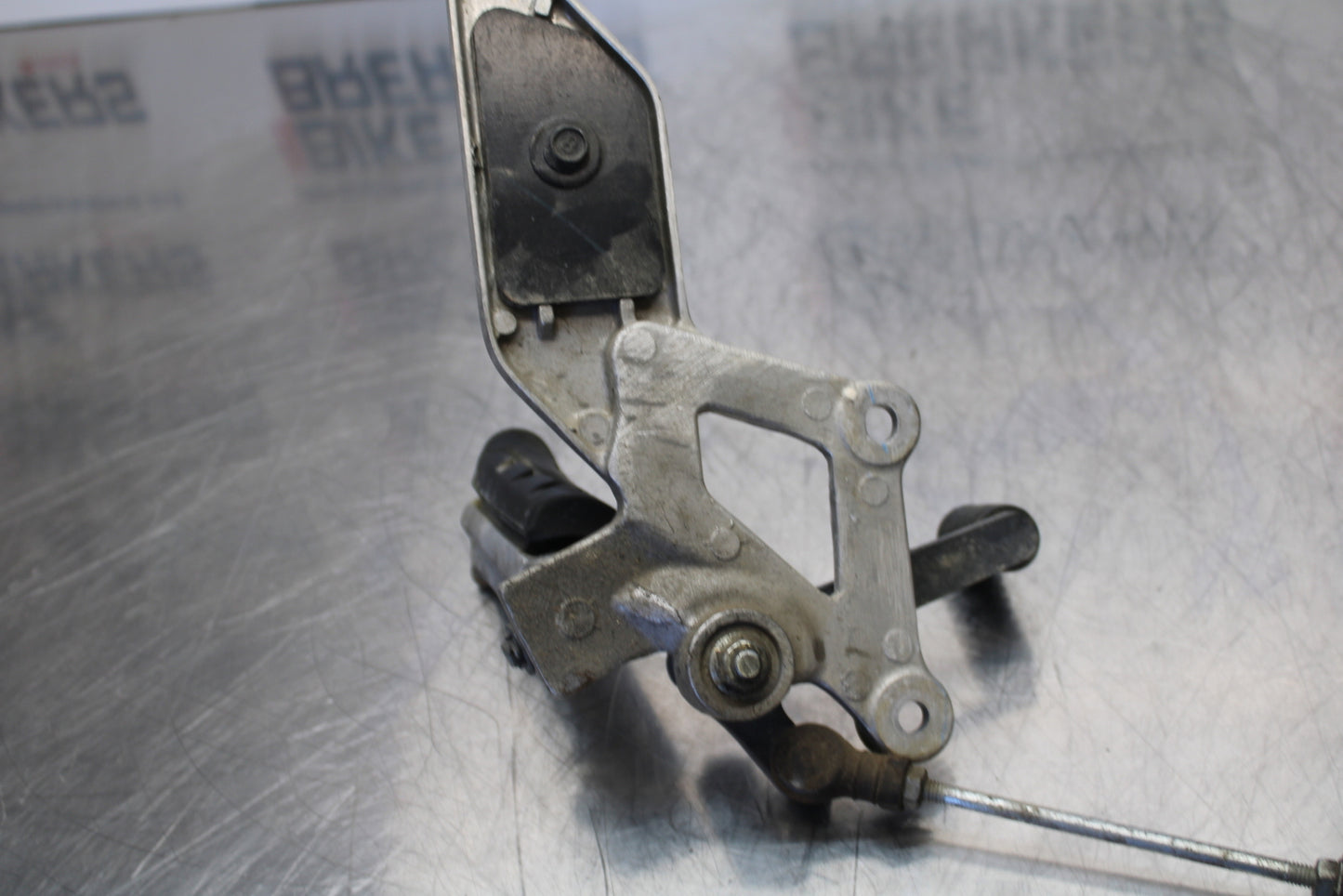 15-16 HONDA CB300F LEFT REARSET REAR SET DRIVER FOOT PEG REST STOP BB150