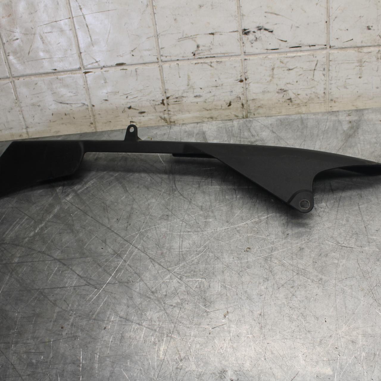 19-20 KAWASAKI NINJA ZX6R REAR BACK DRIVE CHAIN GUARD COVER SHIELD BB517