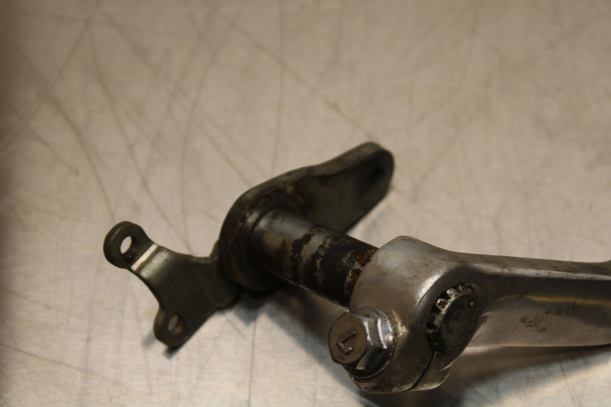 86 SUZUKI GS750ES RIGHT REARSET BRAKE FOOT PEDAL BB140