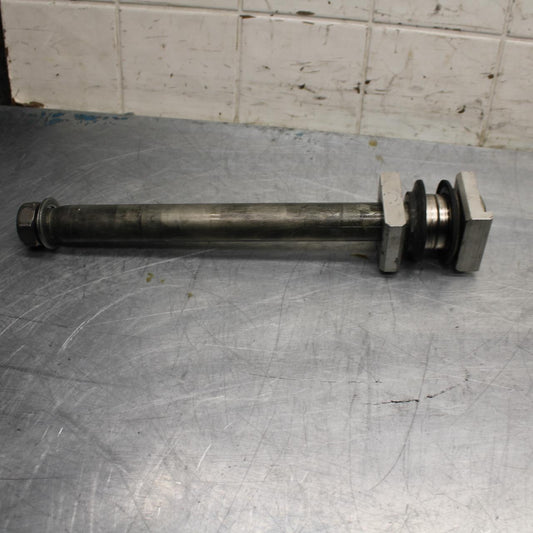 09-14 YAMAHA YZF R1 REAR AXLE WHEEL RIM PIVOT BOLT AXEL 4C8-25381-00-00  BB471