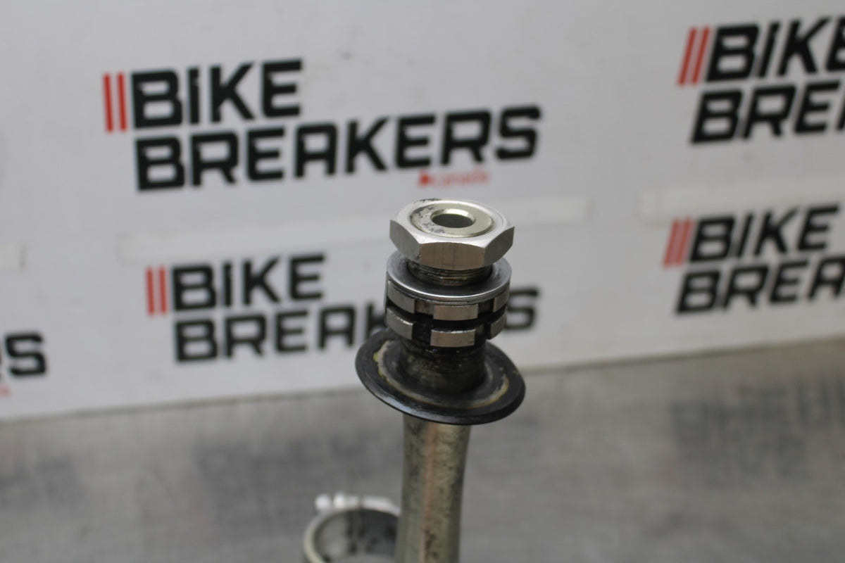 00-01 YAMAHA YZF R1 FRONT FORKS CLAMP LOWER TRIPLE TREE STEM BB755