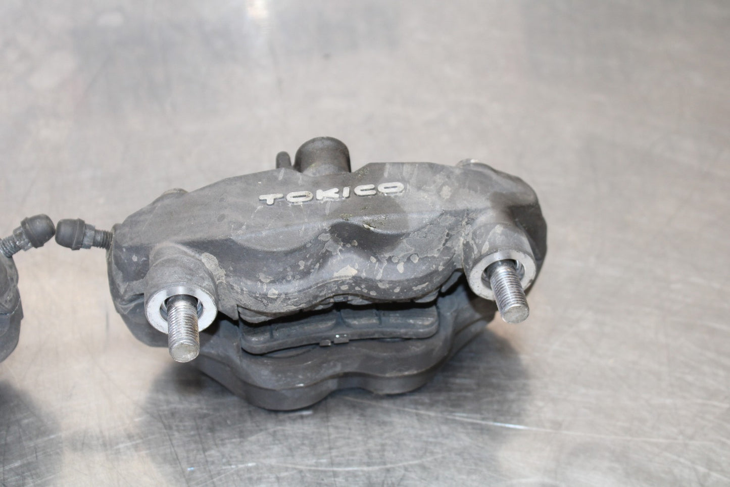 06-07 SUZUKI GSXR 600 RIGHT LEFT FRONT BRAKE CALIPER SET PAIR CALIPERS BB170