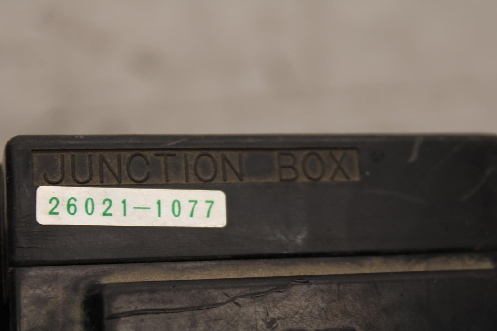 00-01 KAWASAKI ZZR600 RELAY ASSEMBLY FUSE BOX BB568