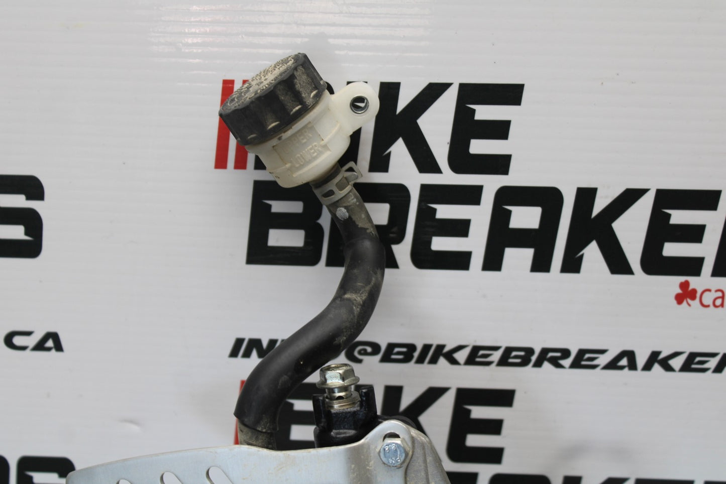 11-22 SUZUKI GSXR 600  RIGHT REARSET REAR SET DRIVER FOOT PEG REST STOP BB193