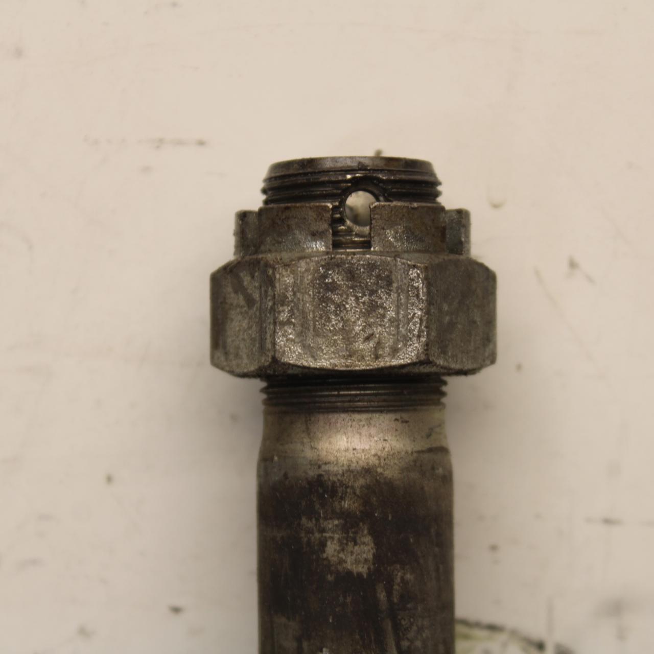 21 KAWASAKI NINJA ZX6R REAR AXLE BACK WHEEL RIM PIVOT BOLT AXEL 41068-0613 BB647