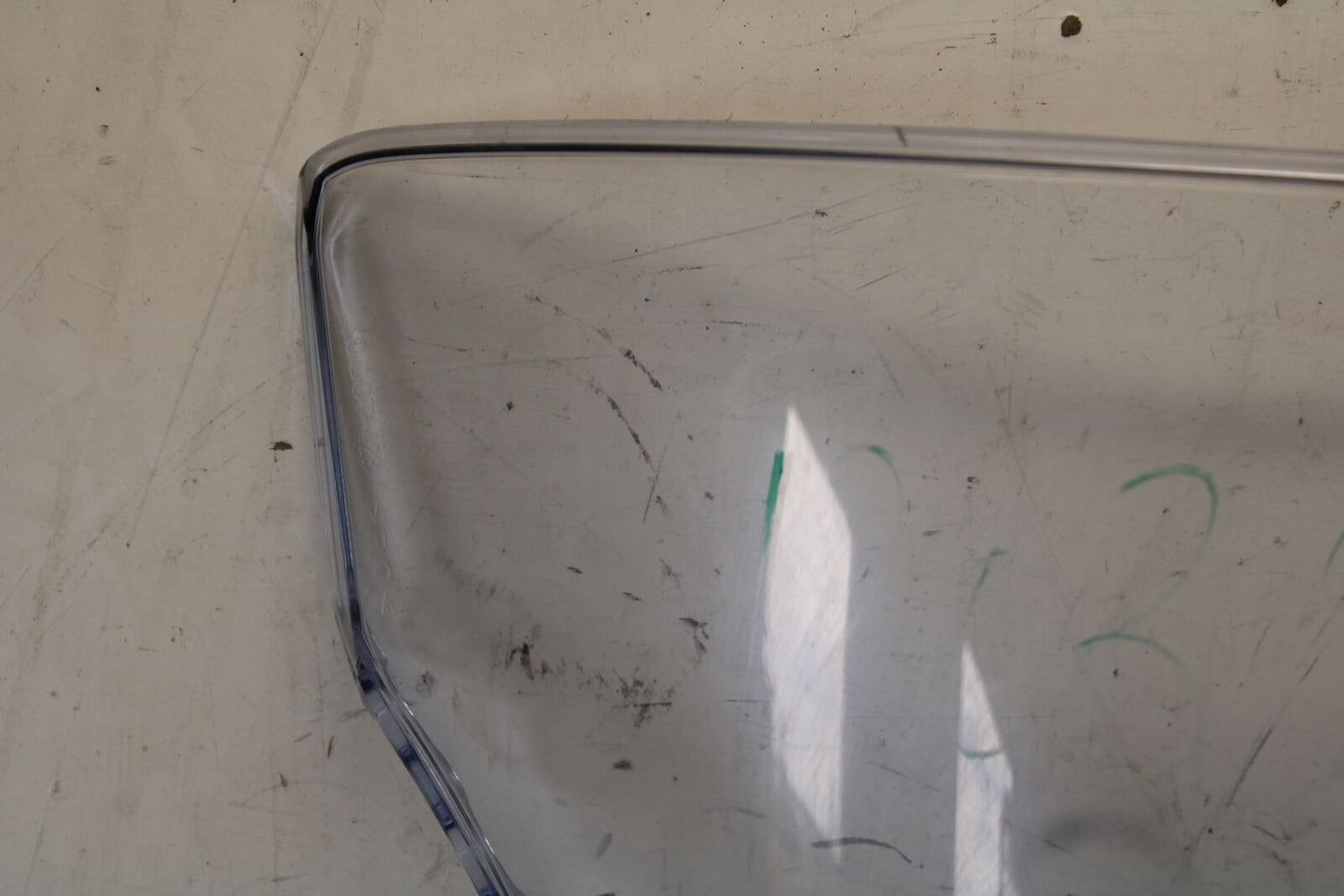 08-16 YAMAHA YZF R6 FRONT WINDSHIELD WINDSCREEN  13S-28381-10-00 BB665