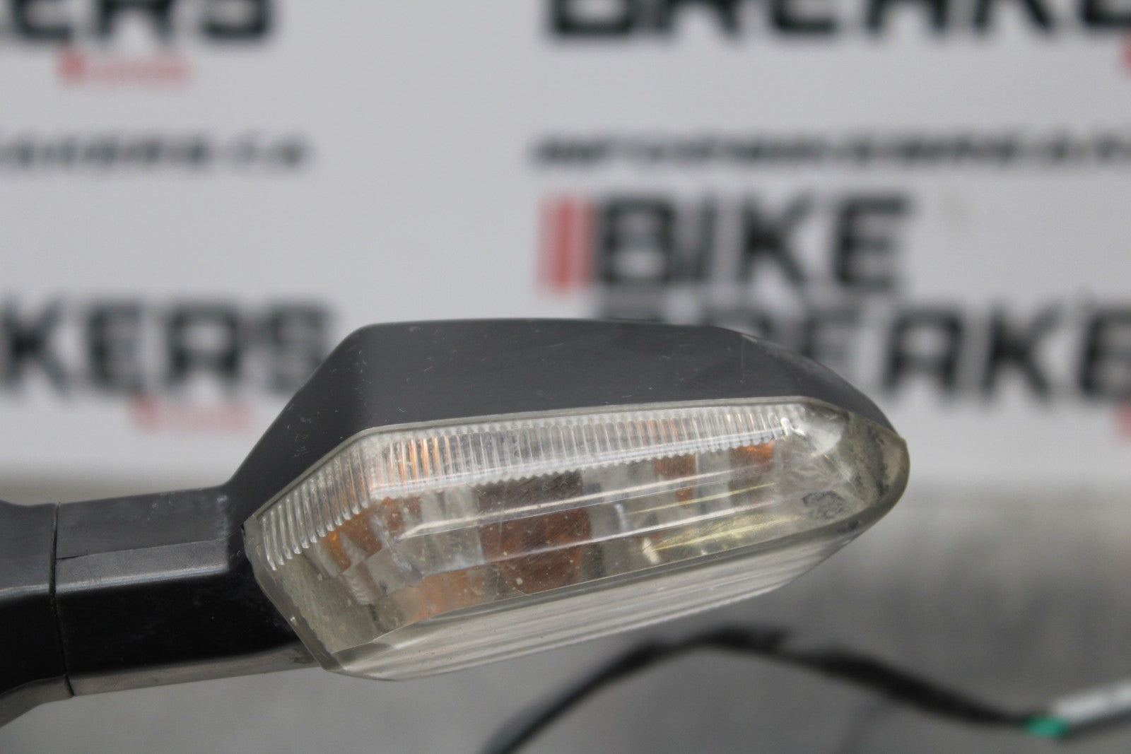 09-10 KAWASAKI ER-6N RIGHT REAR BACK TURN SIGNAL LIGHT INDICATOR BB205