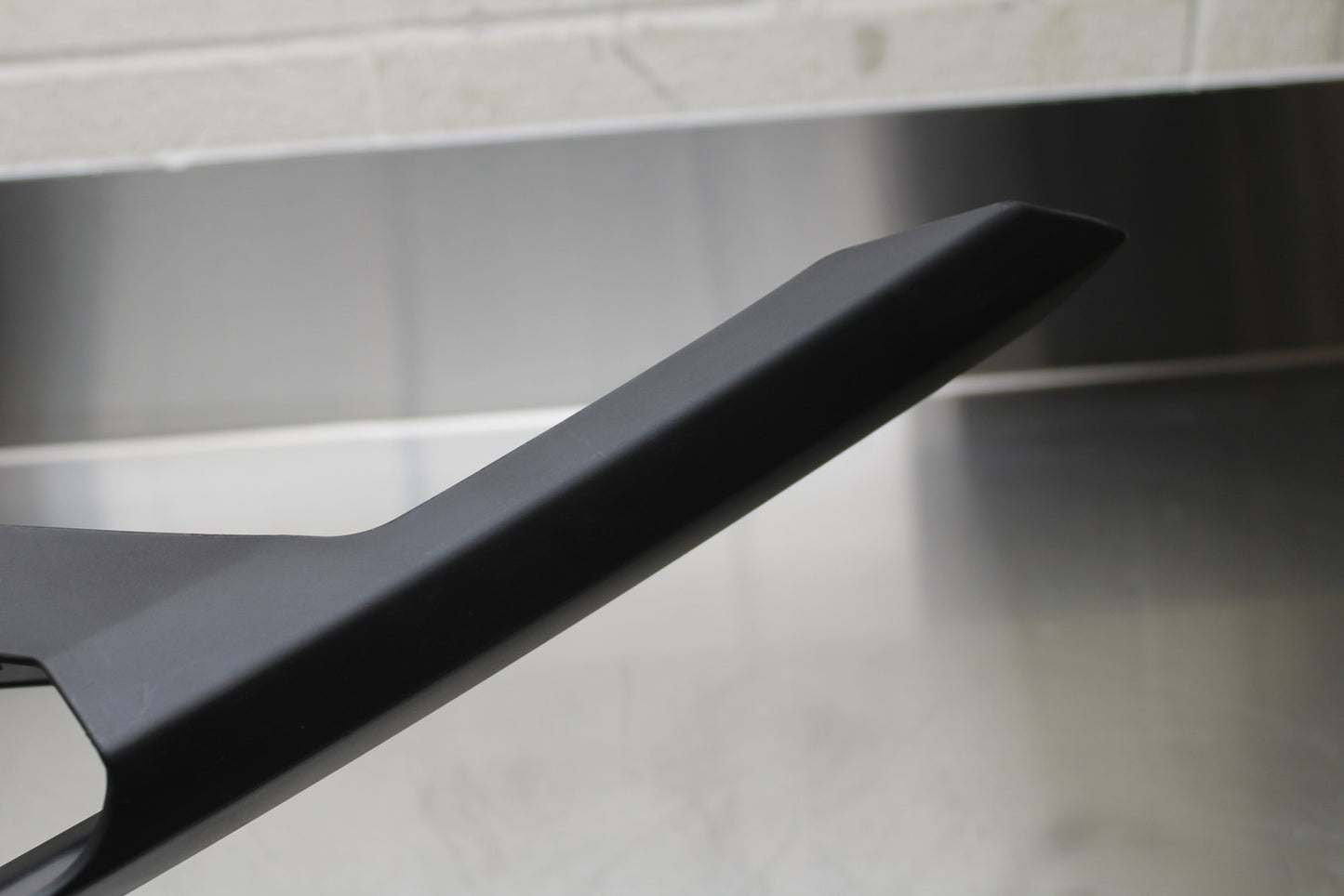 23-24 KAWASAKI NINJA ZX14R REAR BACK DRIVE CHAIN GUARD COVER SHIELD BB141