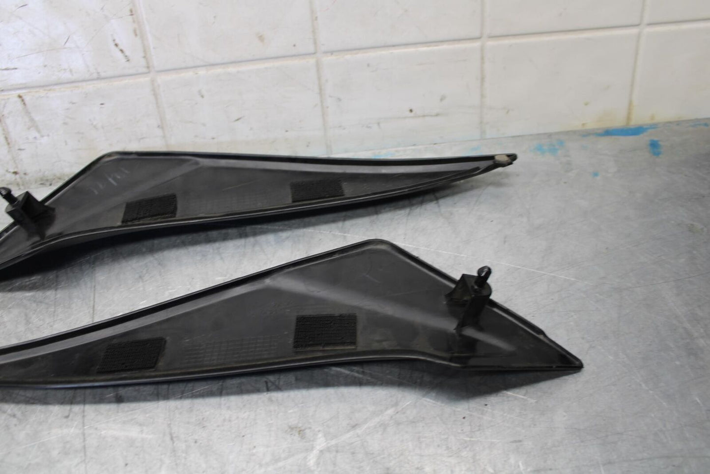 2017 Suzuki GSXR600 RIGHT LEFT GAS FUEL TANK PANELS COVERS TRIM SET COWLS  BB527