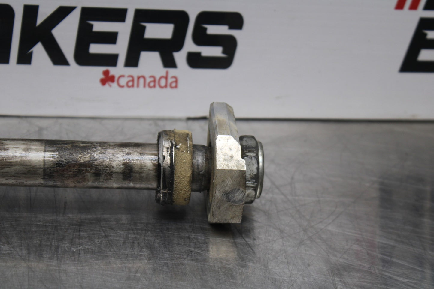 11-22 SUZUKI GSXR 600  REAR AXLE BACK WHEEL RIM PIVOT BOLT AXEL BB193