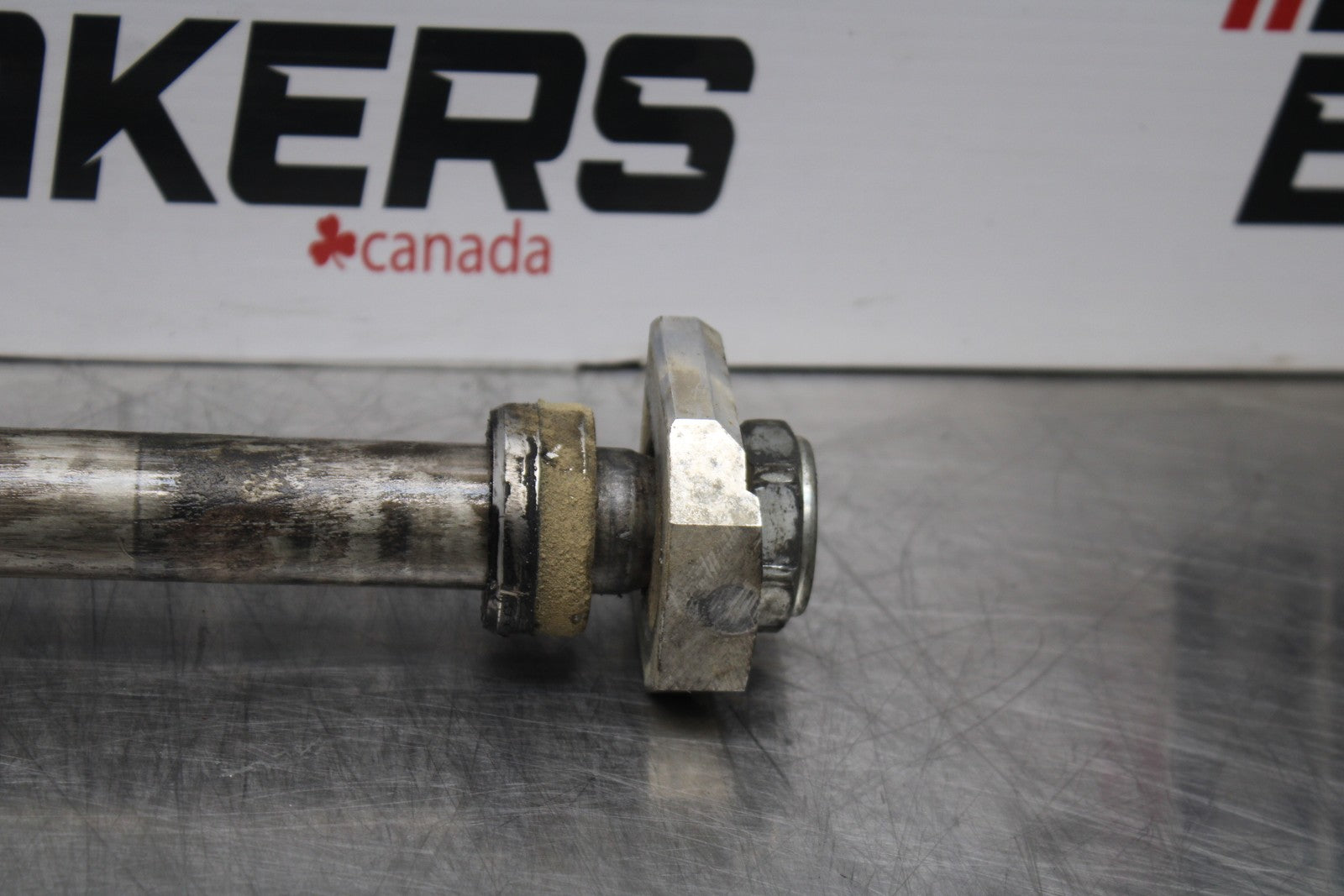11-22 SUZUKI GSXR 600  REAR AXLE BACK WHEEL RIM PIVOT BOLT AXEL BB193