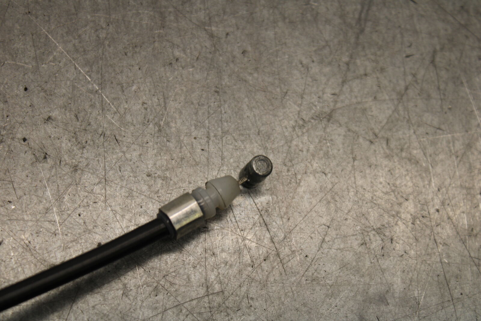 13-18 KAWASAKI NINJA ZX6R REAR PASSENGER SEAT LATCH LOCK 27016-0035 BB666