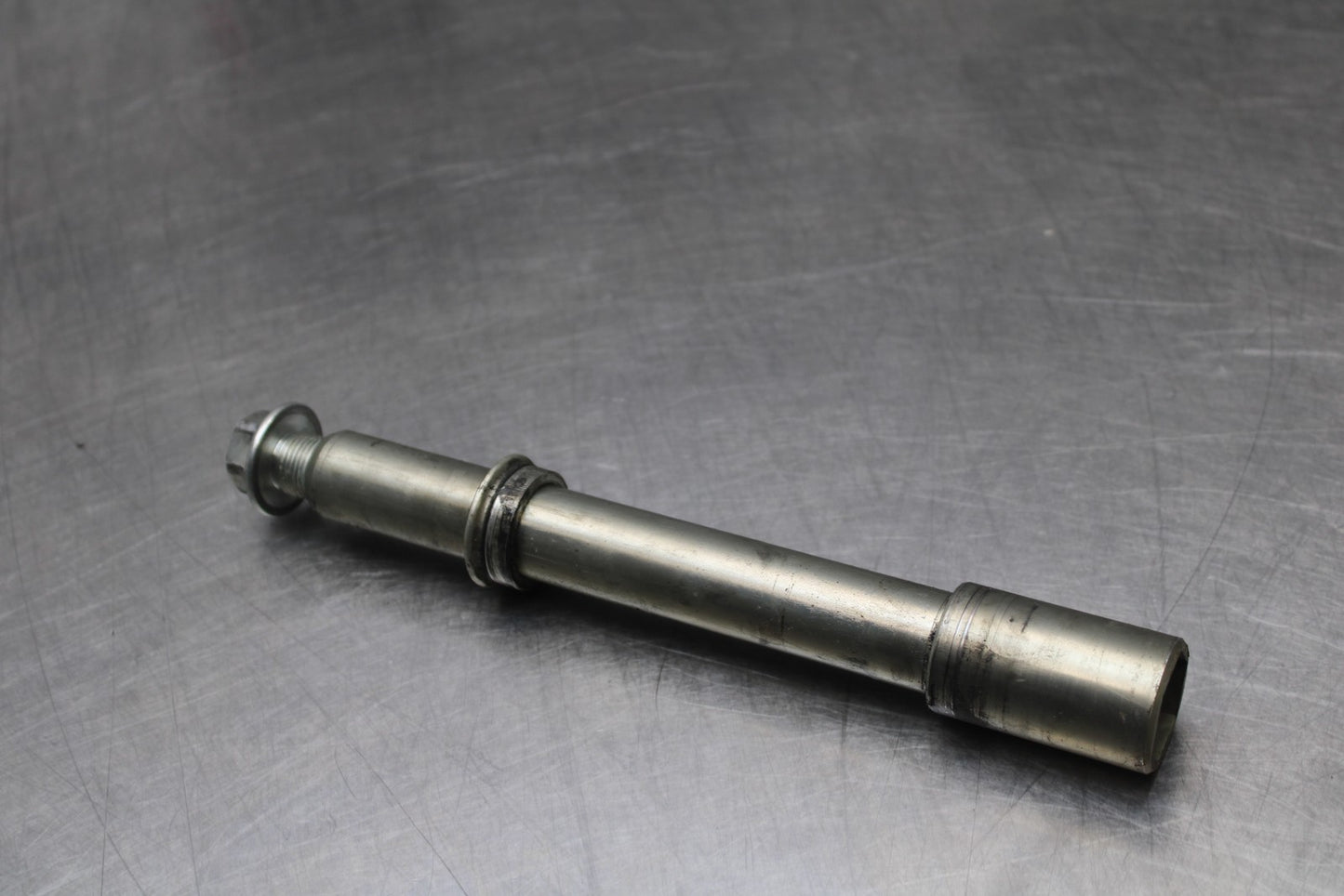 08-10 SUZUKI GSXR 600 FRONT WHEEL RIM AXLE PIVOT BOLT BB202