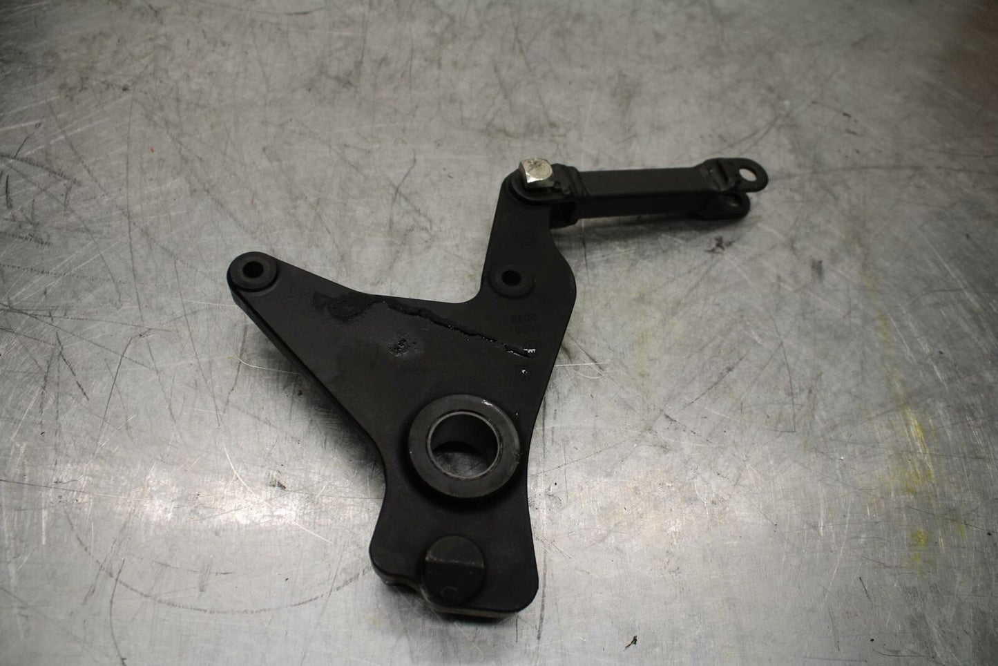 10-13 KAWASAKI Z1000 REAR BRAKE CALIPER HANGER BACK MOUNTING BRACKET  BB421