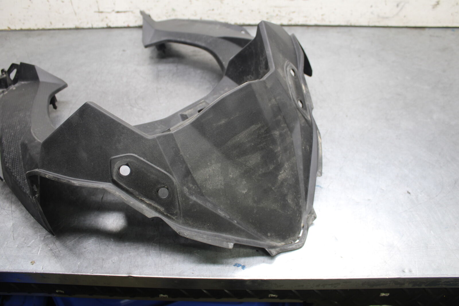 18-23 KAWASAKI NINJA 400 EX400 ABS FRONT CENTER COWL GAUGE FAIRING BB747