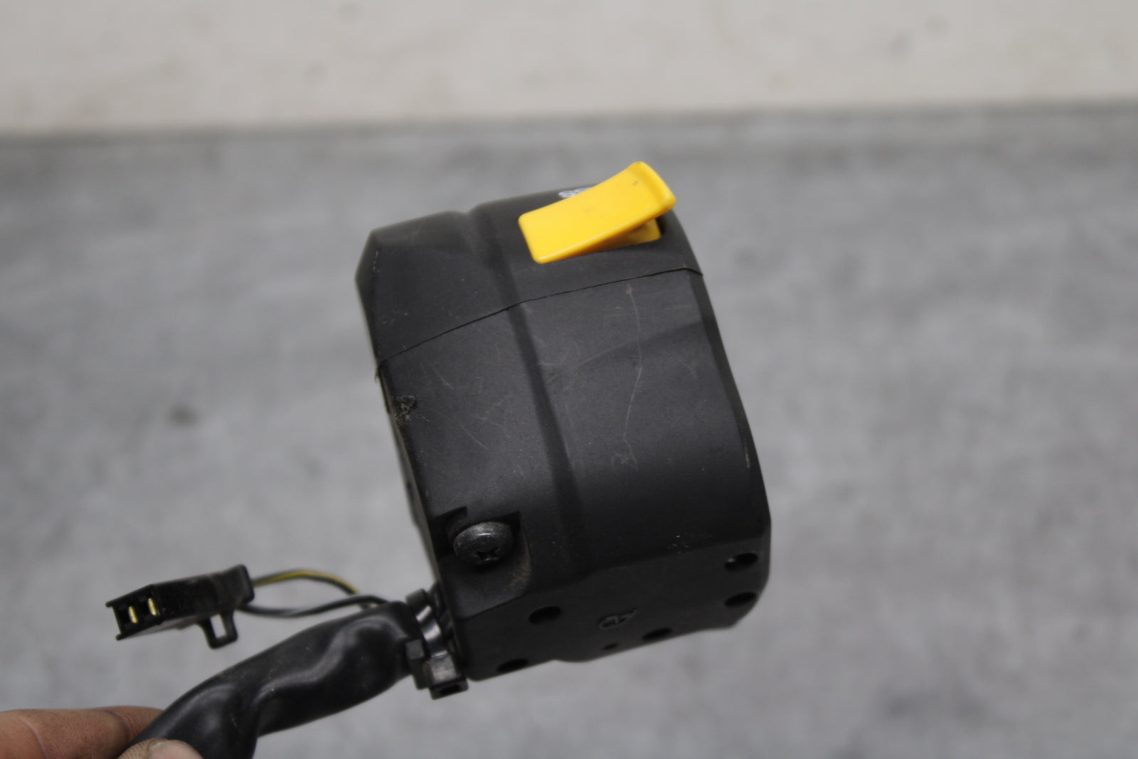 09 SUZUKI GSXR600 LEFT CLIP ON HANDLE HORN SIGNALS SWITCH SWITCHES BB759