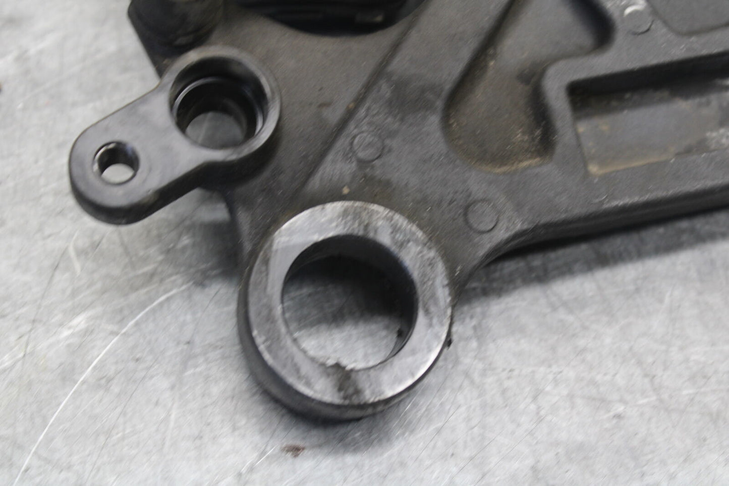 13-18 KAWASAKI NINJA ZX6R REAR BACK BRAKE CALIPER W MOUNT BRACKET BB682