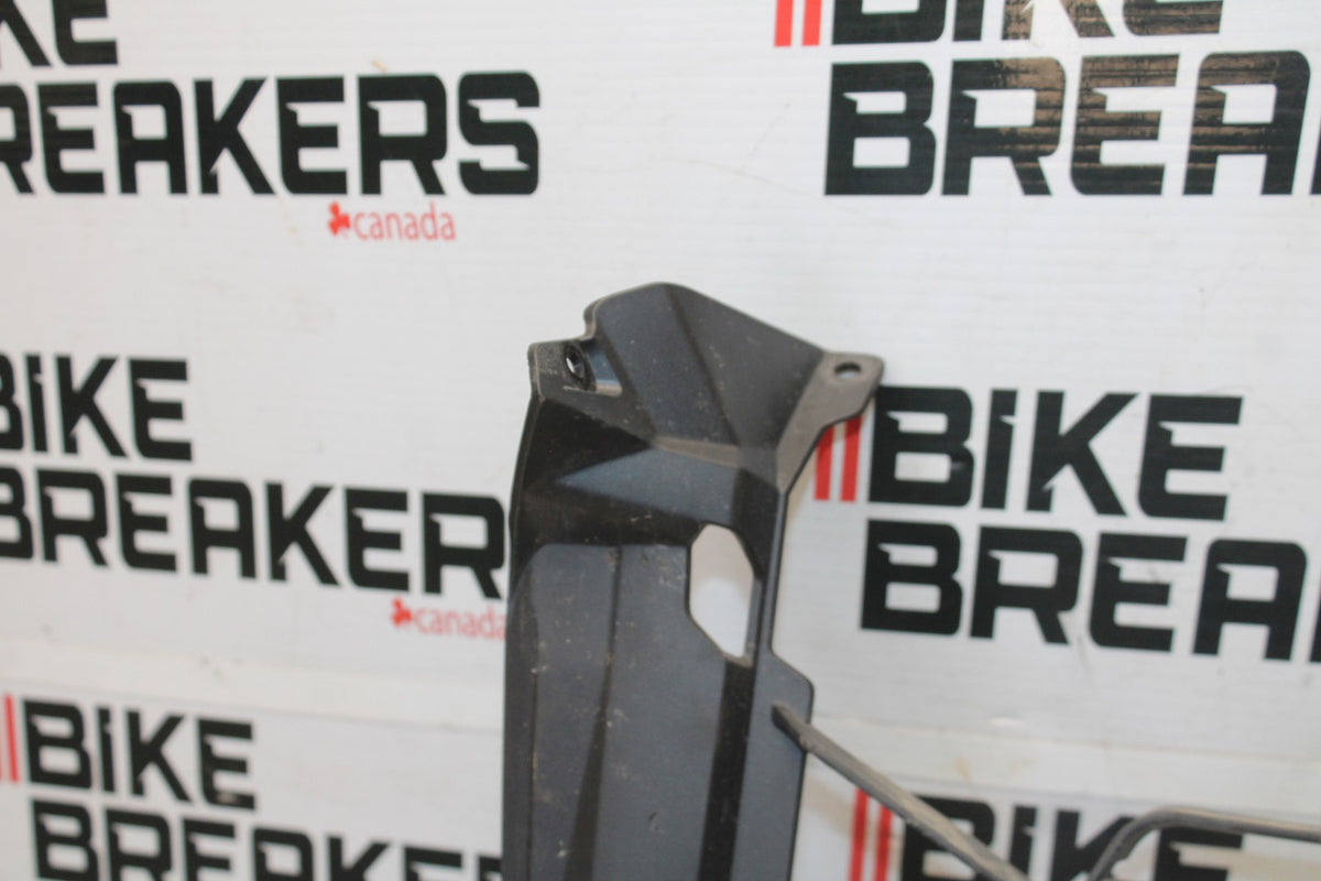 20-23 BMW F900R ENGINE RADIATOR RADIATER COVER GUARD BB923