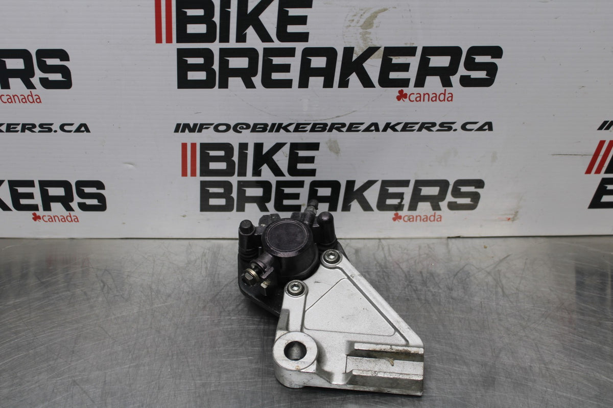 96 KAWASAKI NINJA 500 EX500A REAR BACK BRAKE CALIPER W MOUNT BRACKET BB768