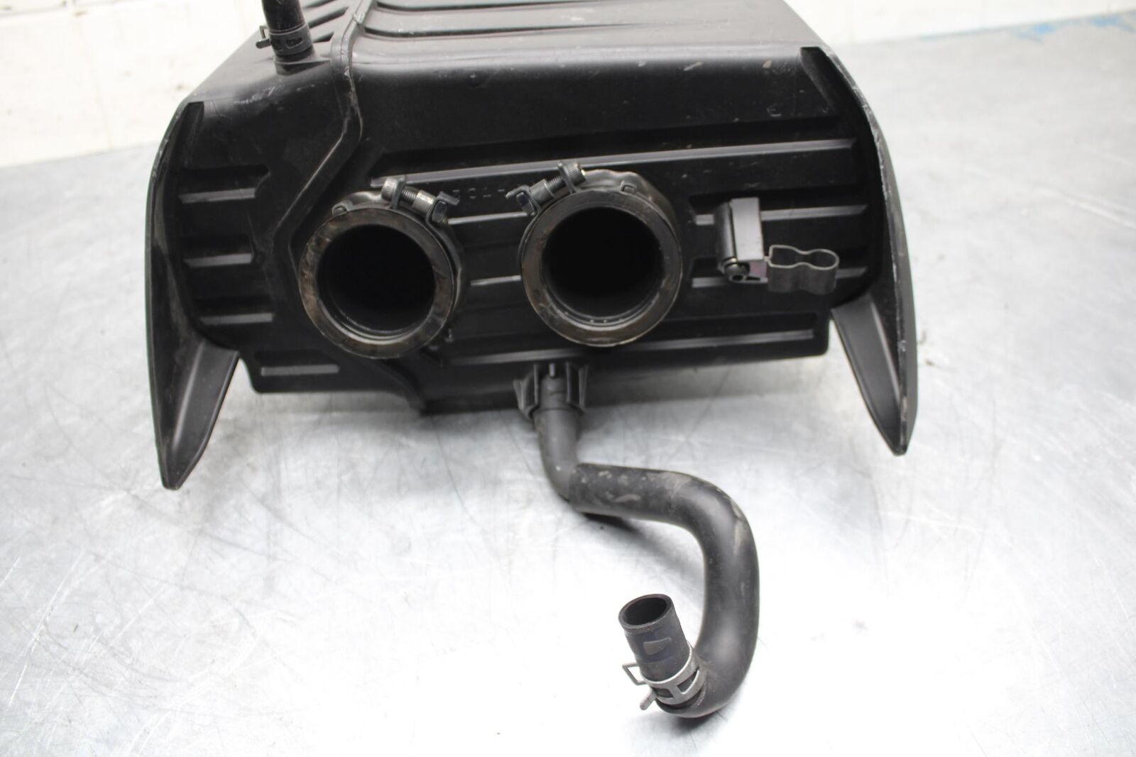 16-22 YAMAHA XSR 700 AIRBOX AIR INTAKE FILTER BOX BB475