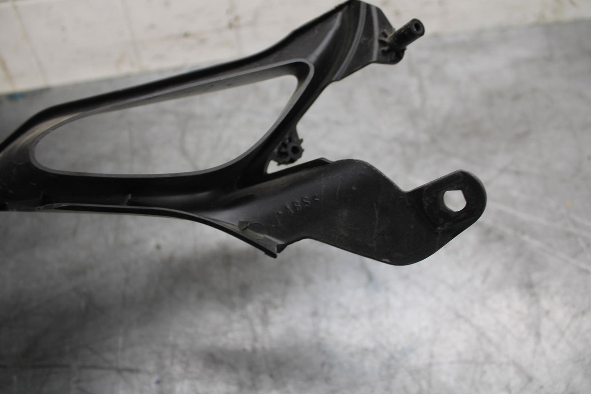 08-09 SUZUKI GSXR600 FRONT CENTER COWL FAIRING BB468