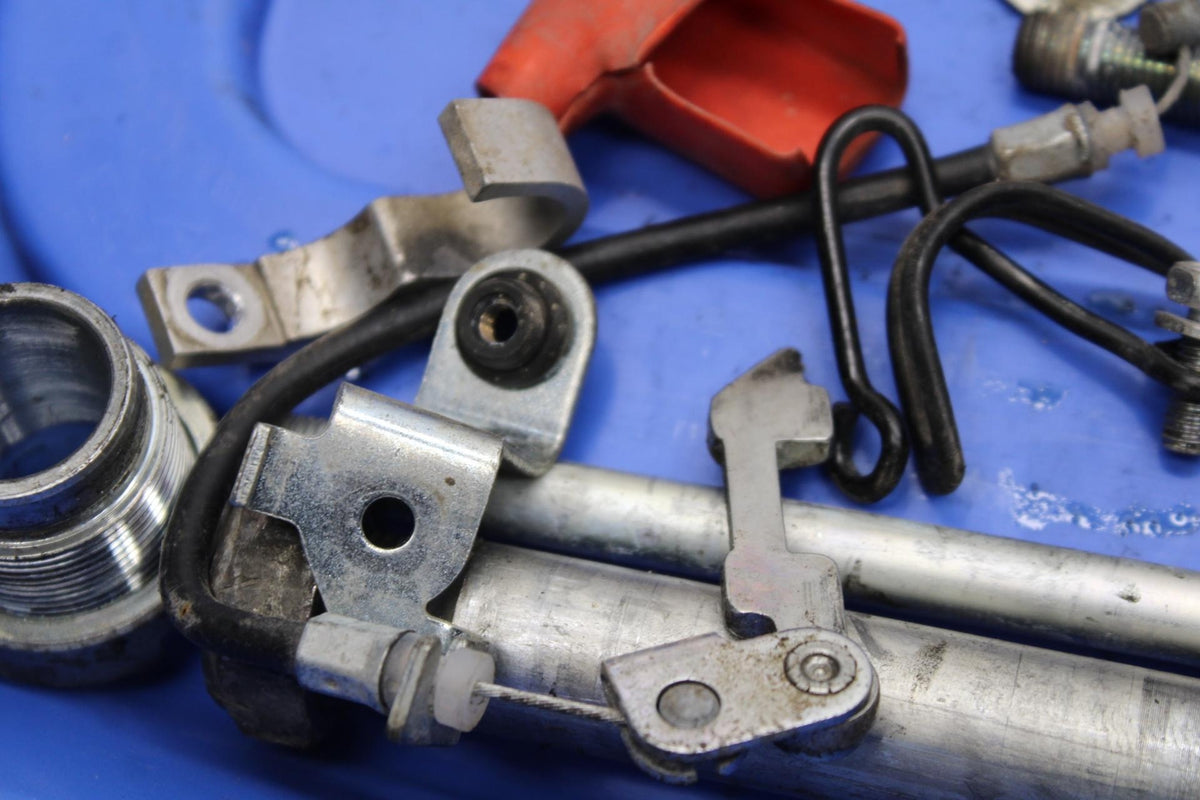 2006 Honda CBR600F4i MISCELLANEOUS BOLTS AND HARDWARE BB567