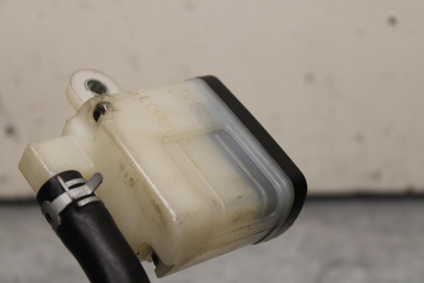 06-07 SUZUKI GSXR 600 REAR BACK BRAKE MASTER CYLINDER W RESERVOIR BB104