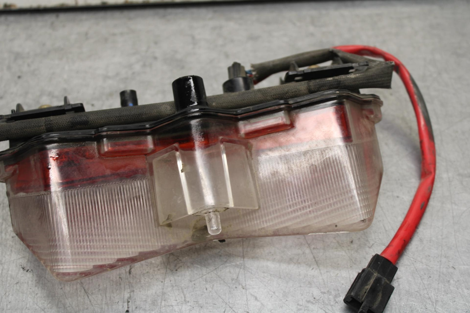 03-04 KAWASAKI NINJA ZX6RR REAR TAIL TAILLIGHT BACK BRAKE LIGHT BB105