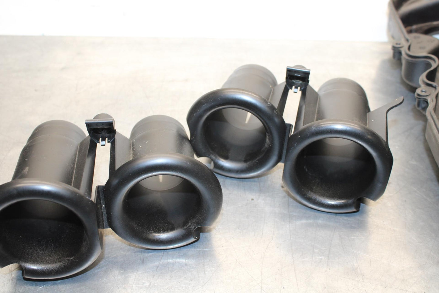 2008 Honda CBR1000RR AIRBOX AIR INTAKE FILTER 17220-MFL-000 17230-MFL-010 BB579
