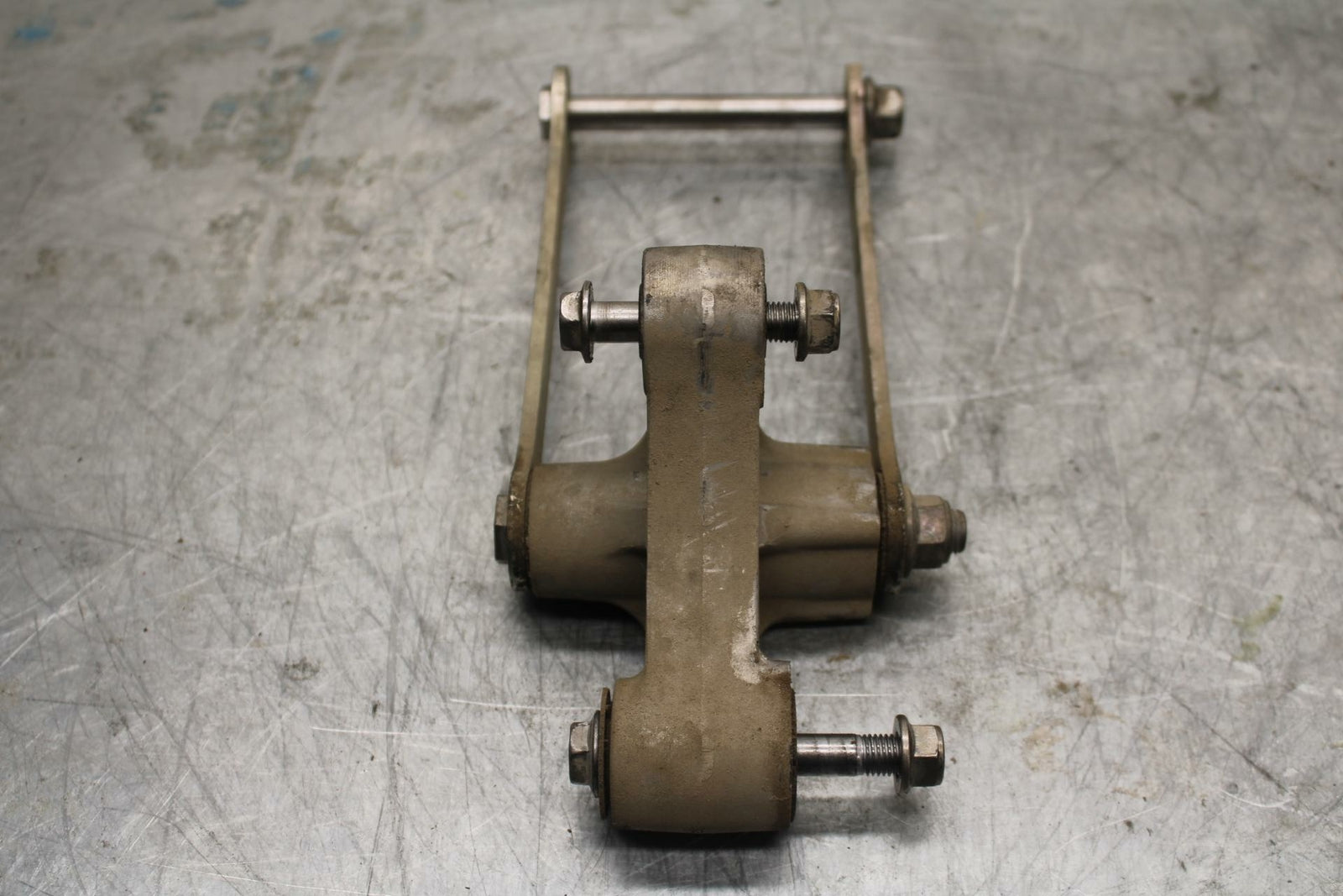 19-20 KAWASAKI NINJA ZX6R REAR DOGBONE SHOCK LINKAGE LINK BB419