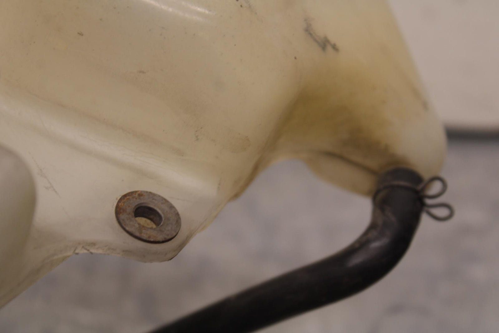 09-12 KAWASAKI NINJA ZX6R ZX600R COOLANT WATER TANK RESERVOIR 43078-0057  BB617