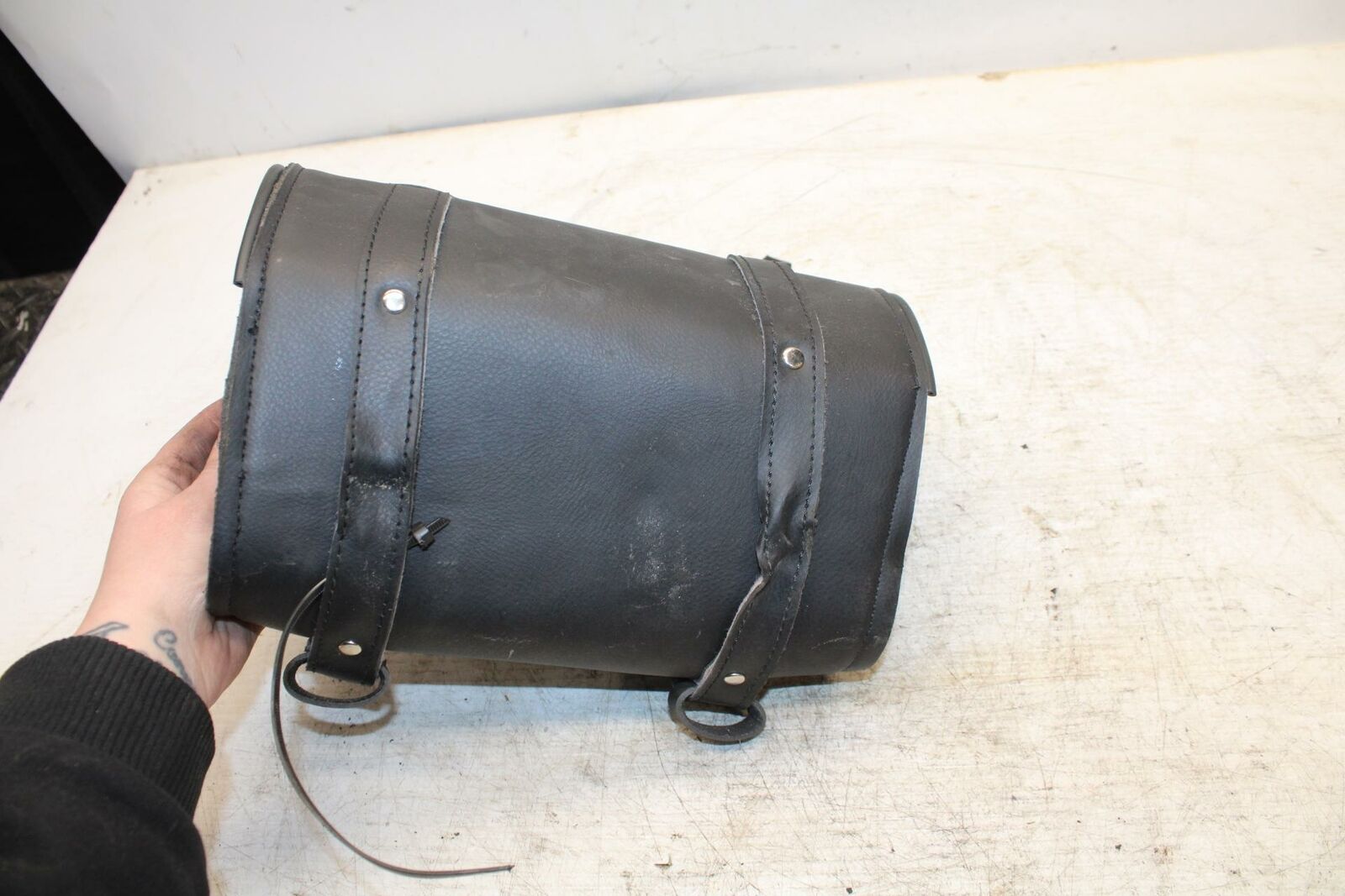 06-21 KAWASAKI VULCAN 900 SIDE CARGO LUGGAGE SADDLEBAG BAG COMPARTMENT BB363