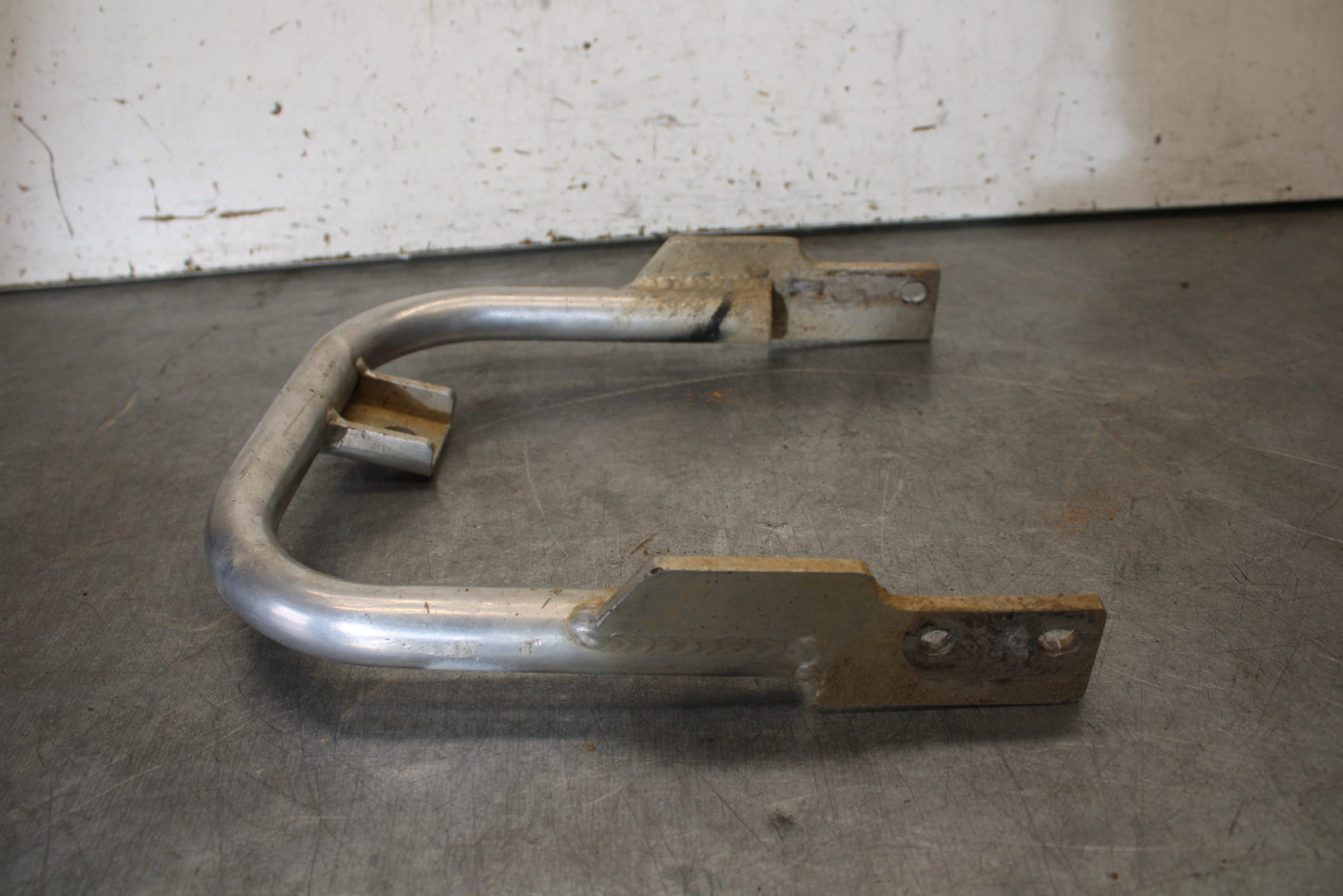 01-05 YAMAHA RAPTOR 660R REAR BACK BUMPER GRAB BAR BB695