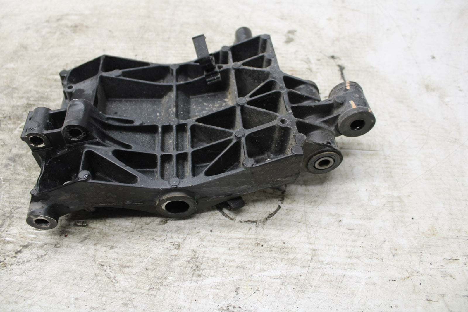 20-22 KAWASAKI Z H2 FRAME ENGINE PLATE BB382