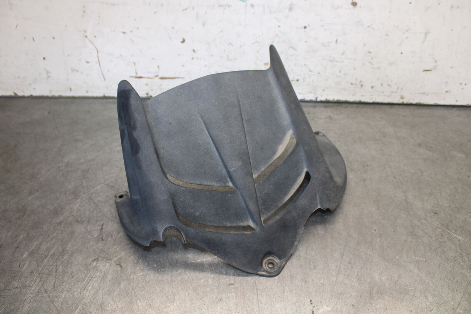 19-23 KAWASAKI NINJA ZX6R REAR BACK WHEEL TIRE HUGGER FENDER BB701