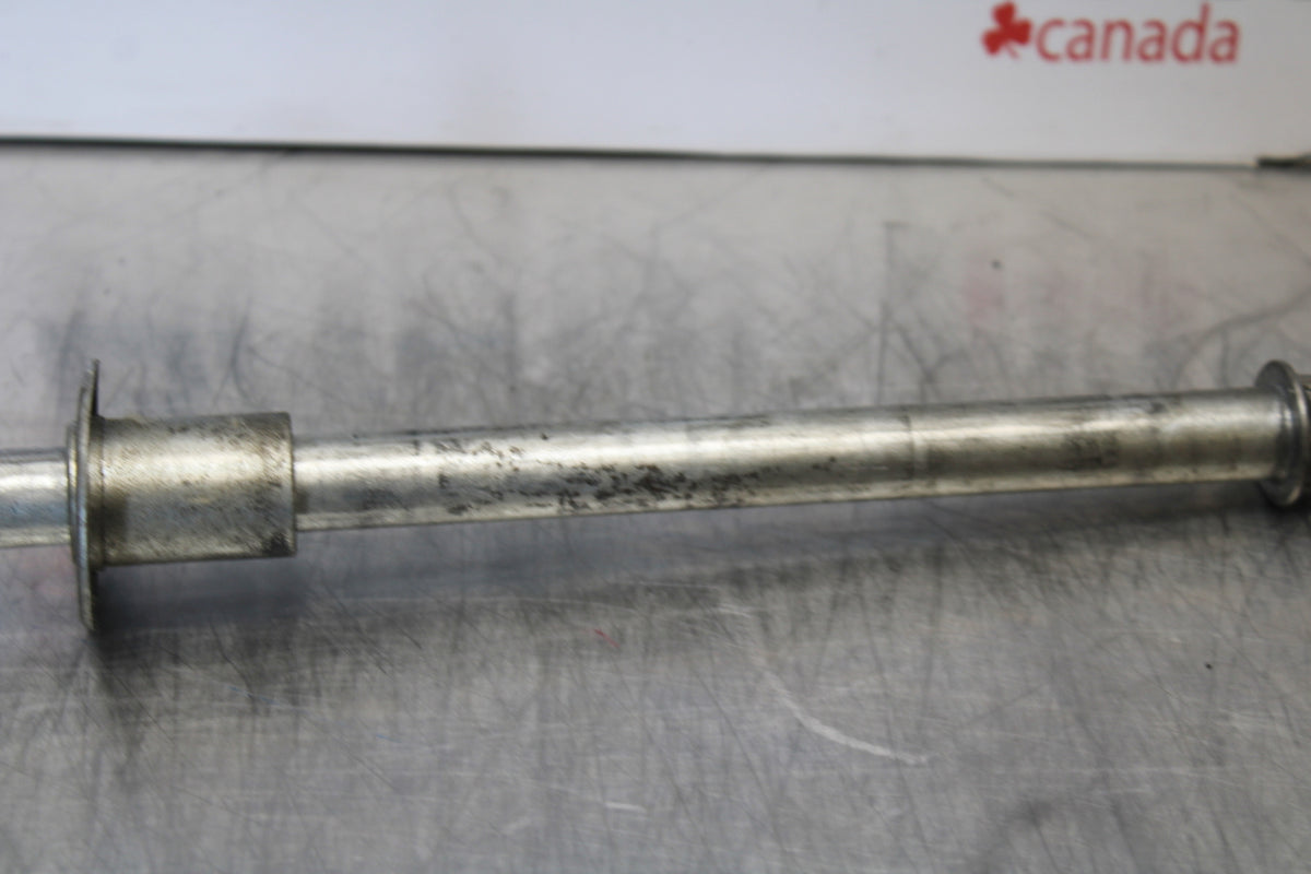 04-09 SUZUKI GS500F FRONT WHEEL RIM AXLE PIVOT BOLT BB165