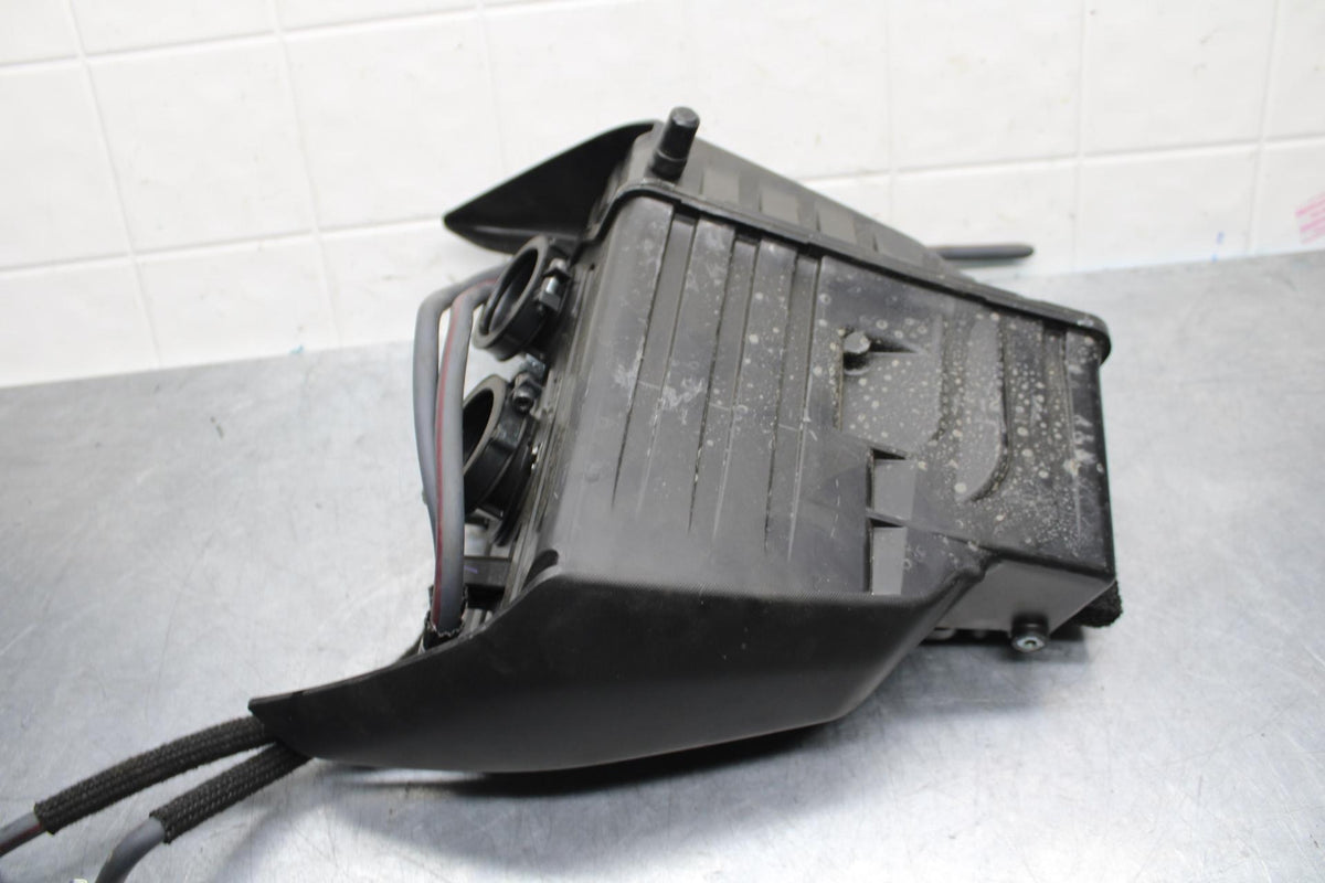 22-23 YAMAHA YZF R7 AIRBOX AIR INTAKE FILTER BOX BB583