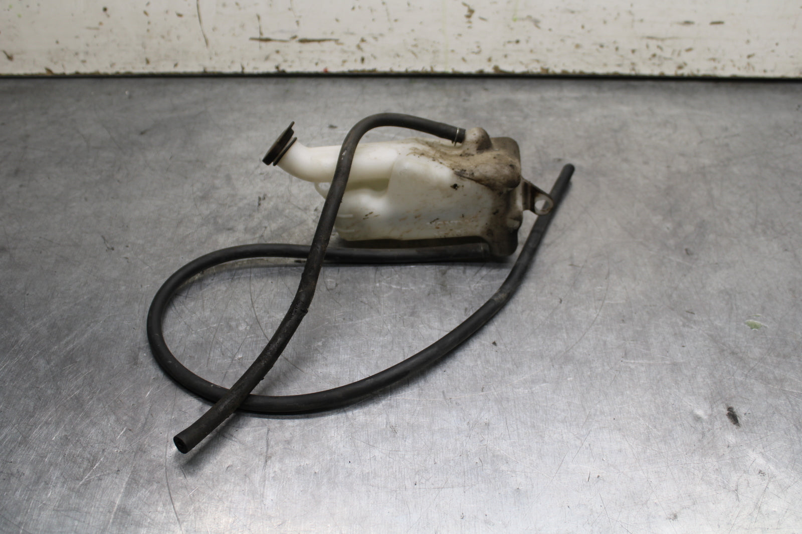 15-16 HONDA CB300F COOLANT WATER TANK RESERVOIR BOTTLE BB740