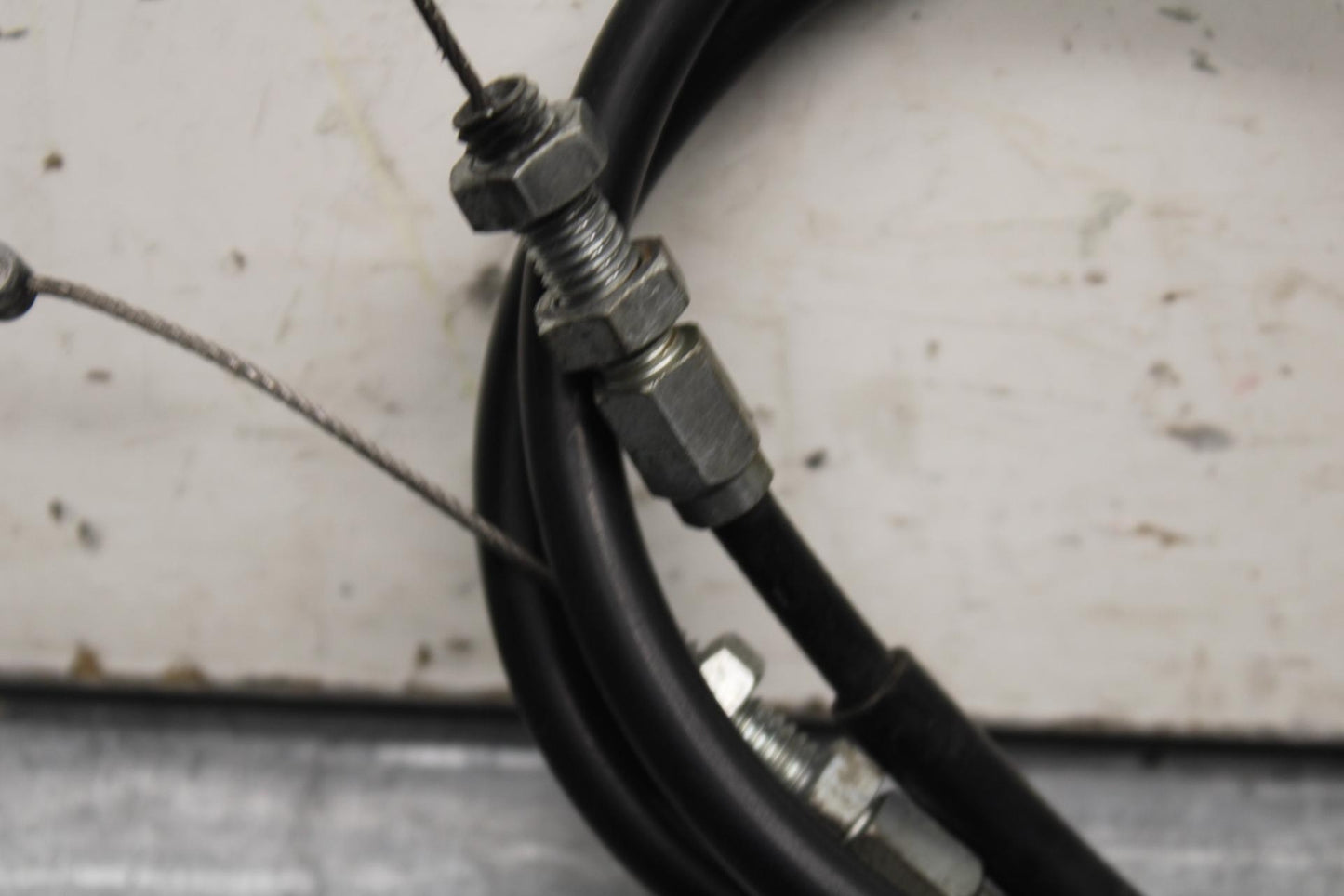 01 SUZUKI GSXR1000 THROTTLE CABLES LINES BB100 #B