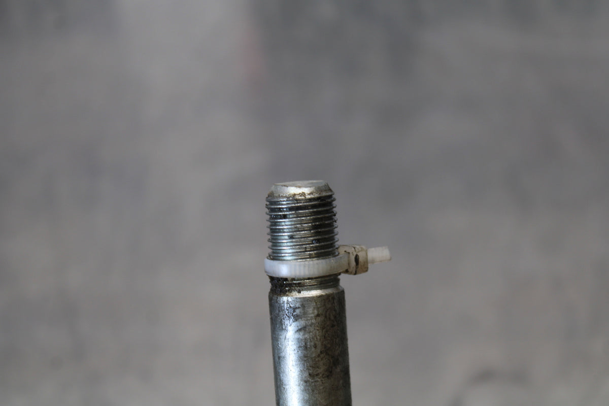 09-15 YAMAHA FZ6R FRONT WHEEL RIM AXLE PIVOT BOLT BB161