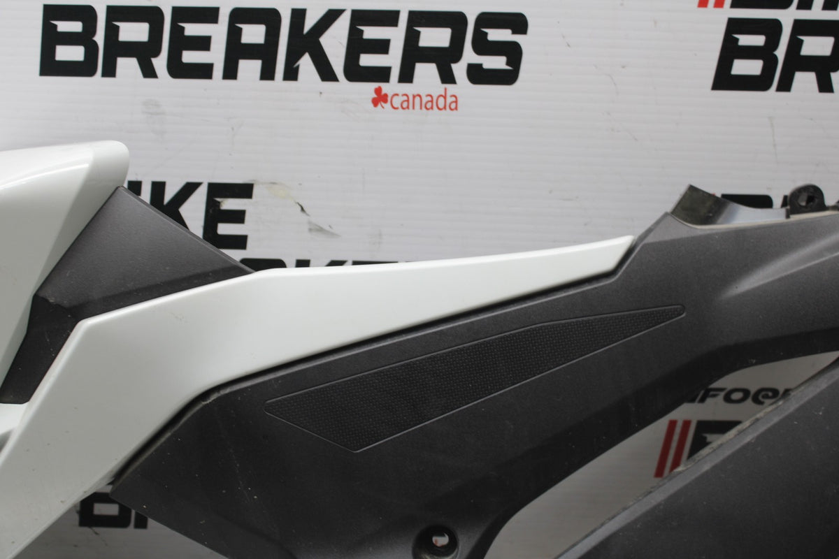 18-26 KAWASAKI Z400 LEFT LOWER MID UPPER SIDE FAIRING COWL BB852
