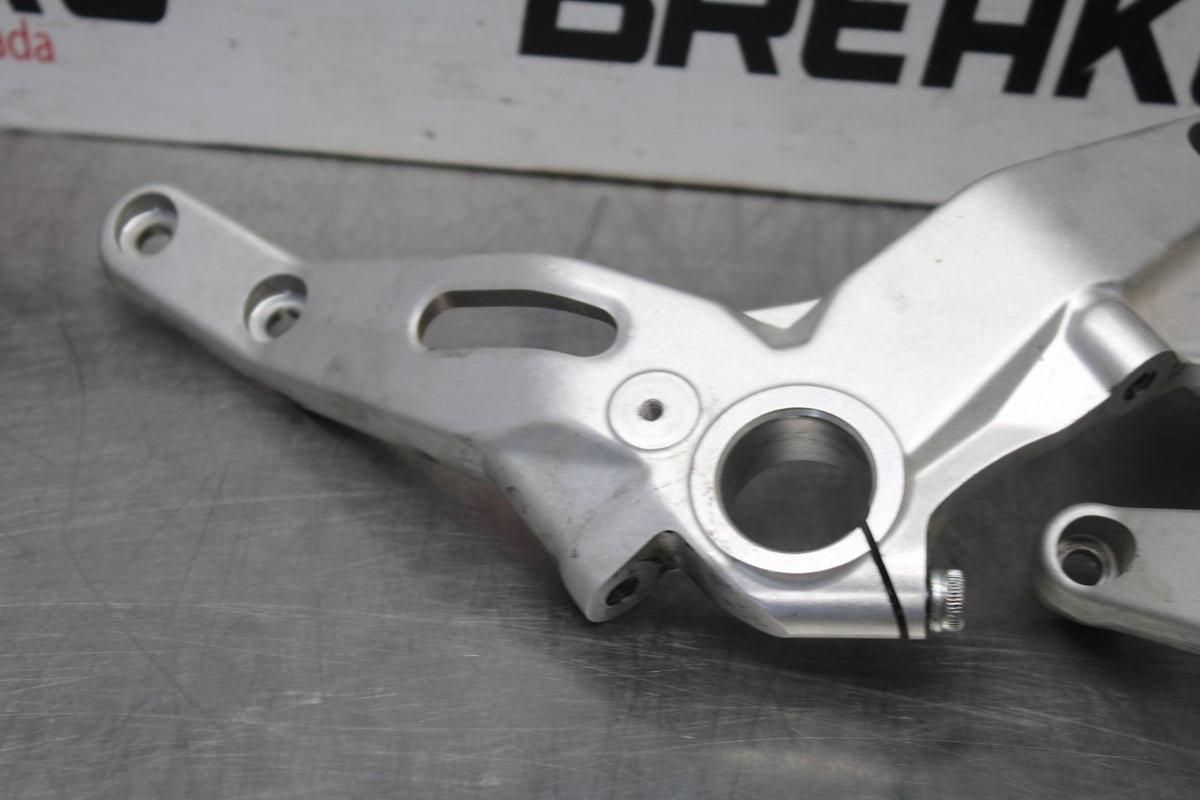 16 DUCATI 959 PANIGALE ENGINE/ FRAME MOUNT MOTOR BRACKET SET BB912