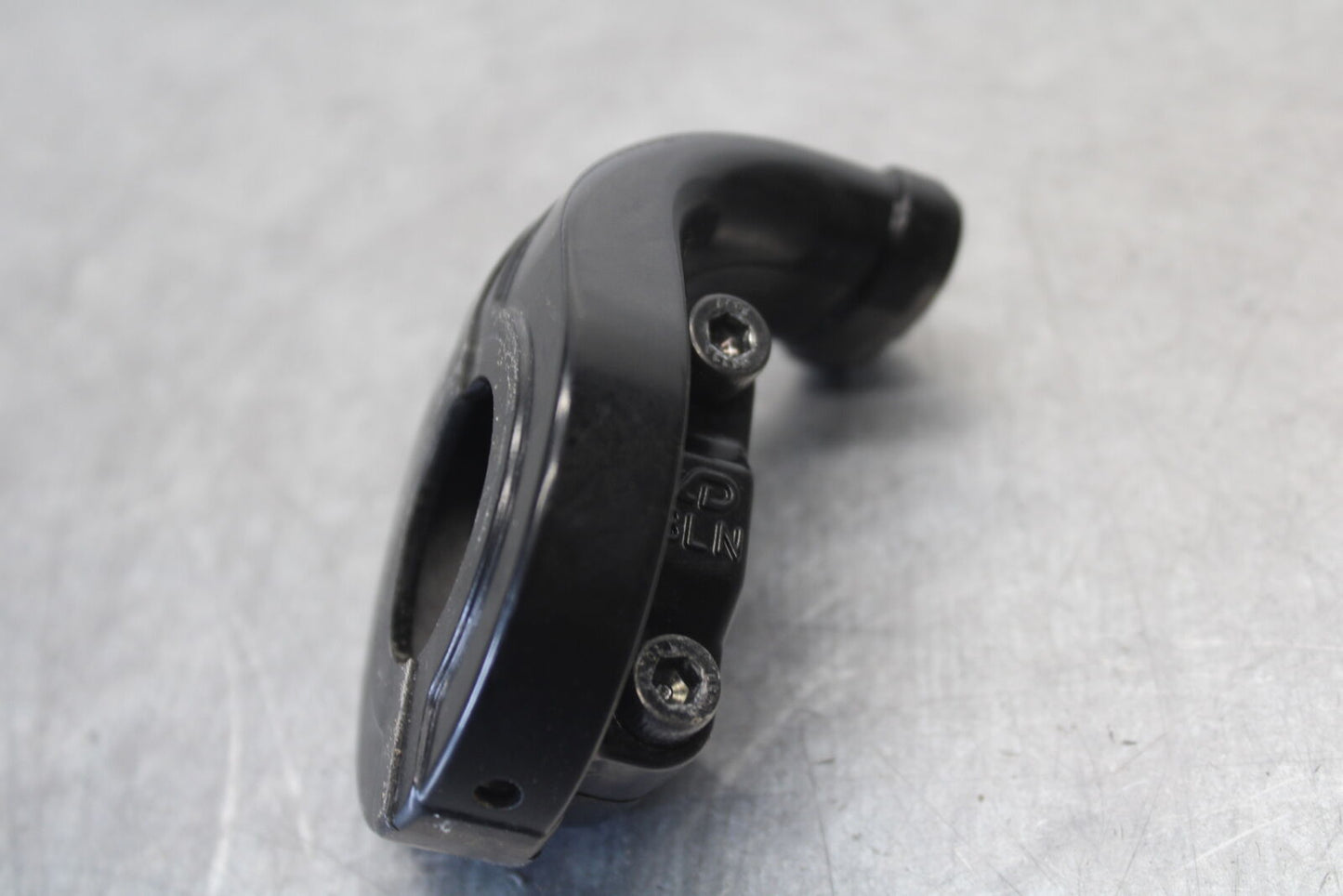 09-14 YAMAHA YZF R1 THROTTLE CABLE LINE HOUSING GUIDE BB696