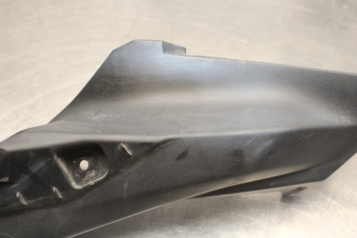 22-25 YAMAHA YZF R7 LEFT REAR BACK TAIL INNER FAIRING COWL SHROUD BB850