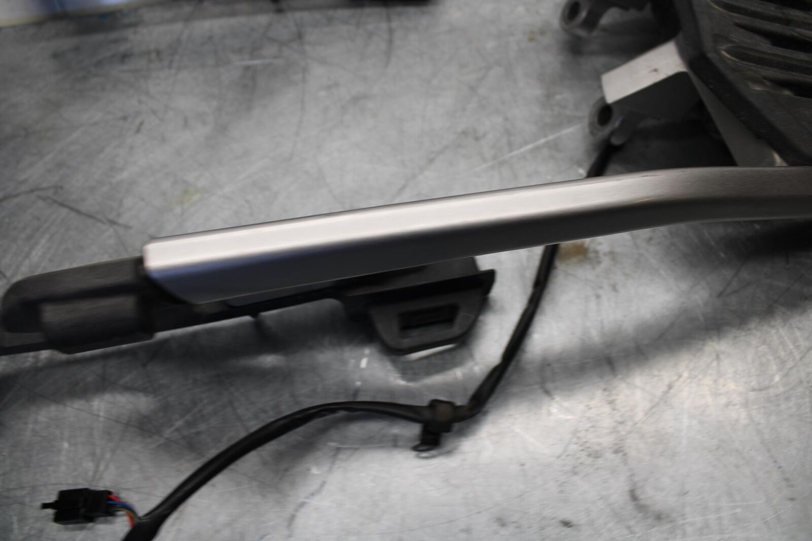 07-08 KAWASAKI CONCOURS 1400 ABS REAR RACK BACK GRAB BB449